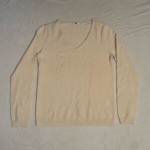 Uniqlo Off-White V-Neck Sweater
